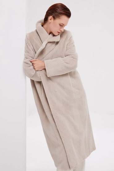 heavy craft original design mink fur coat for women — imported full pelt, elegant & fashion forward, 2025 new collection