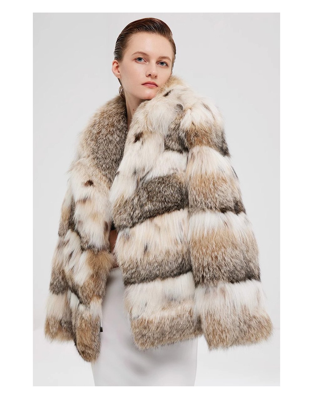 rare luxury canadian lynx fur jacket for women – short youthful design, winter collection
