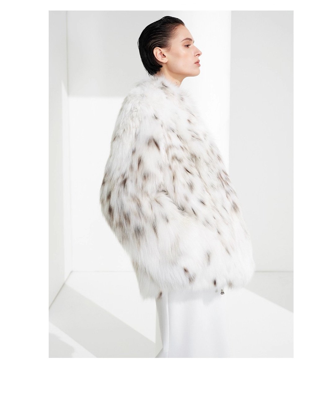 luxury north american lynx fur coat for women – fashionable spotted design, new season