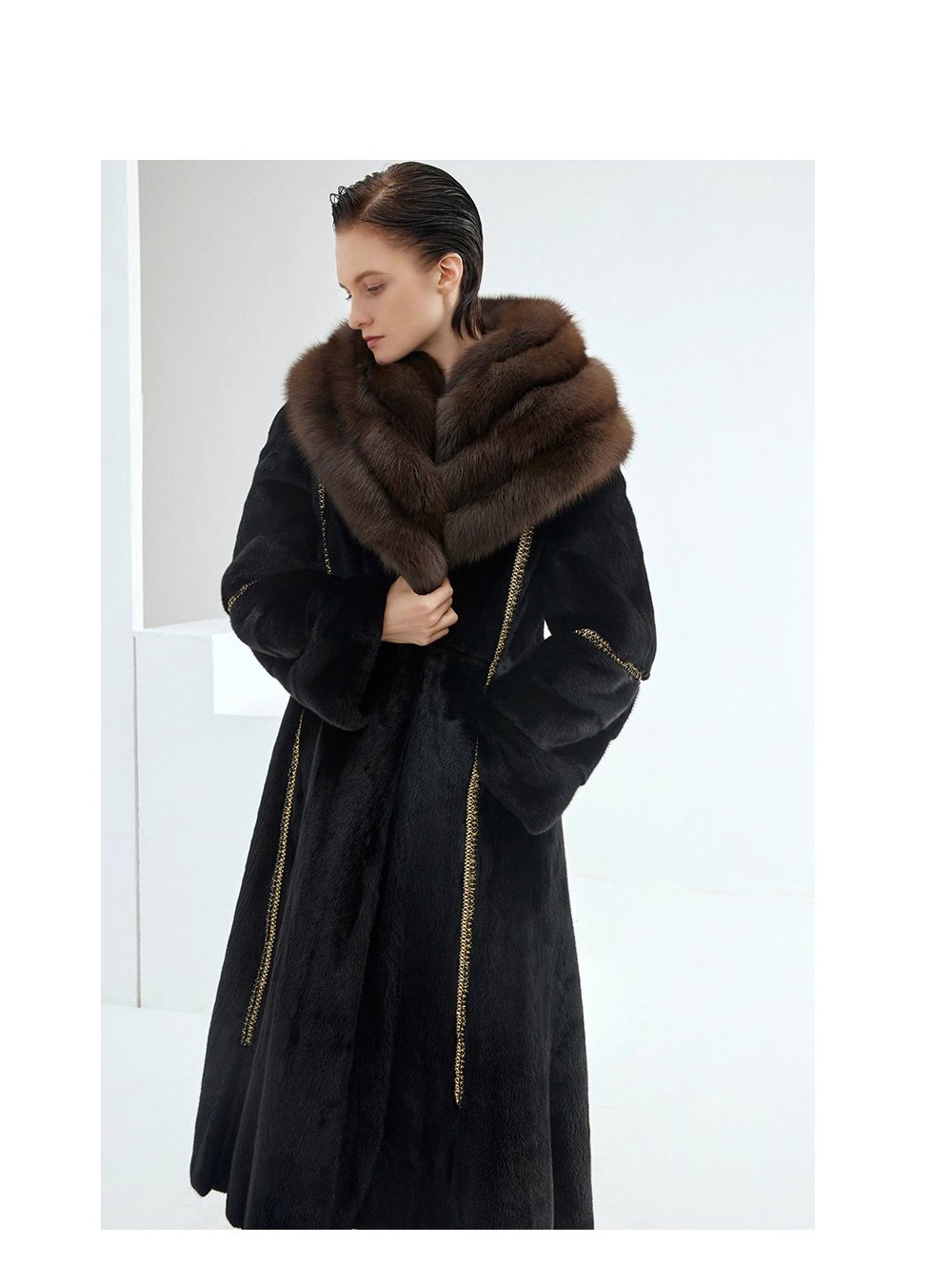 original imported bestselling mink fur coat for women — full pelt long style with large fur collar, new winter collection