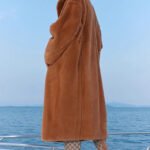 original imported mink fur coat for women — fashion teddy style, full pelt design, 2025 new winter collection